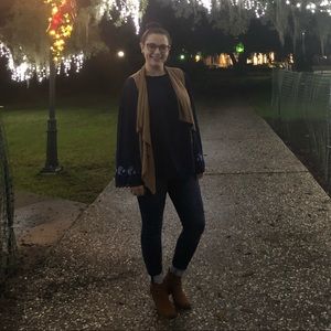 Meet your Posher, Jillian